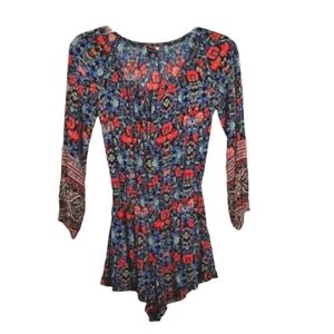 American Eagle Womens Floral Romper Shorts Long Sleeve Red Blue